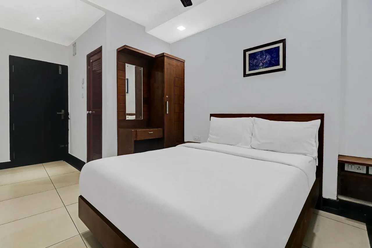 Oyo Townhouse 595 Majestic Inn Коччи Индия