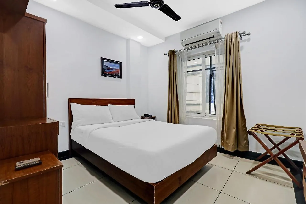 Oyo Townhouse 595 Majestic Inn Коччи 4*,  Индия