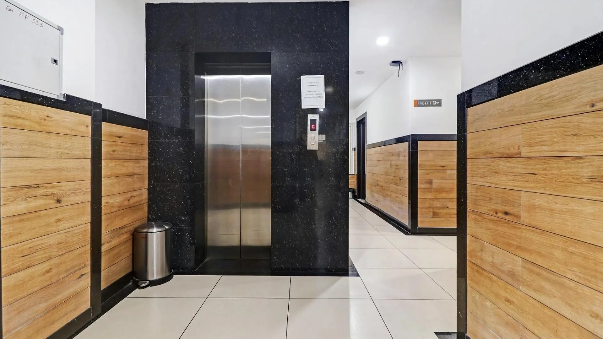 Oyo Townhouse 595 Majestic Inn Коччи Отель